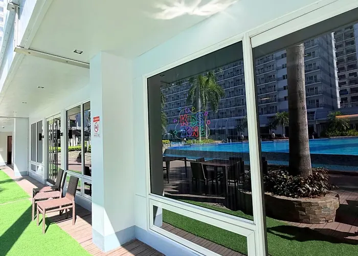 Shell Residences Near Moa & Naia By Keith Place マニラ市