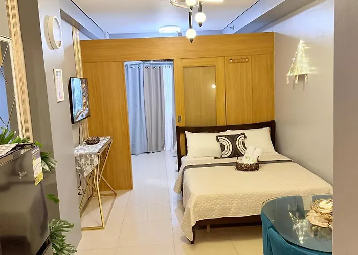 Shell Residences Near Moa & Naia By Keith Place アパート